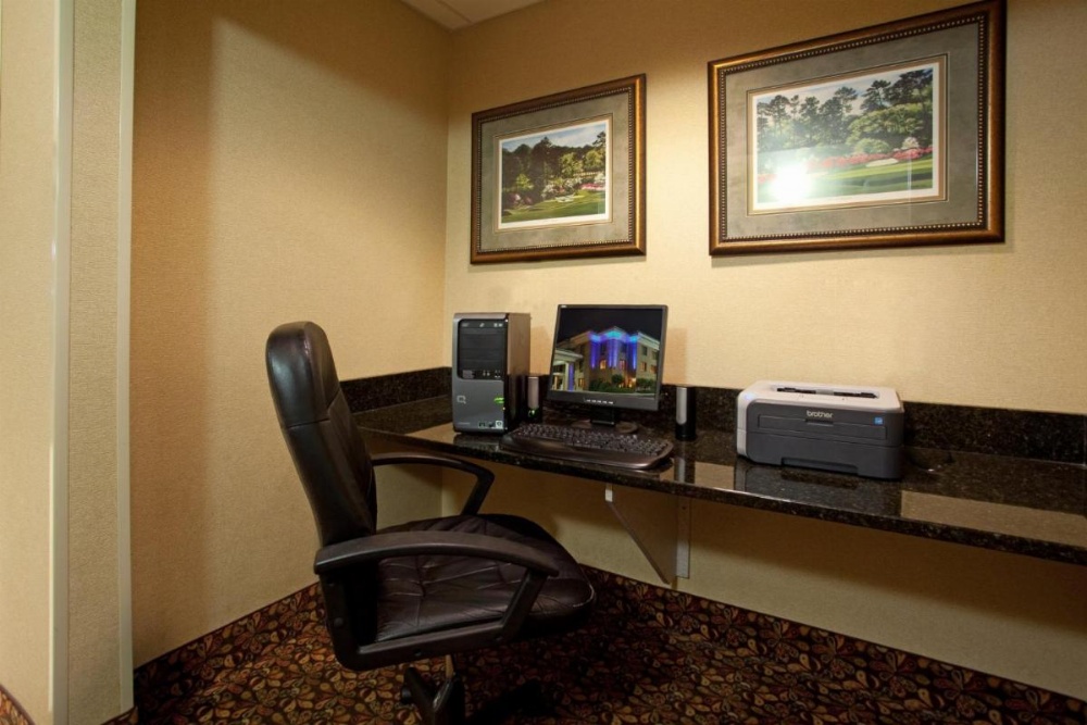 Holiday Inn Express Hotel & Suites Columbia-I-20 at Clemson Road Image 15