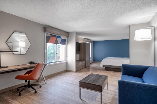 Holiday Inn Express Hotel & Suites Columbia-I-20 at Clemson Road image 29