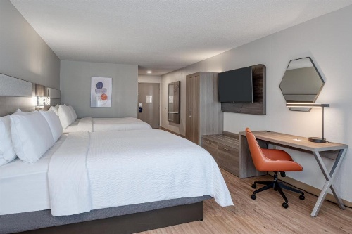 Holiday Inn Express Hotel & Suites Columbia-I-20 at Clemson Road image 7