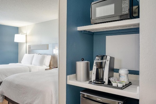 Holiday Inn Express Hotel & Suites Columbia-I-20 at Clemson Road image 8
